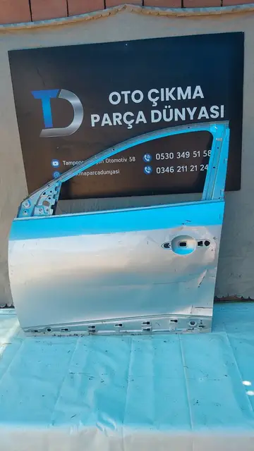 Renault Fluence Sol Ön Kapı 10-15