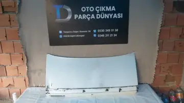 Renault 9 Brodway Bagaj Kapağı 94-96
