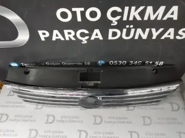 Volkswagen Passat B8 Ön Panjur Full Kromlu Parlak Siyah Highline (15-19)