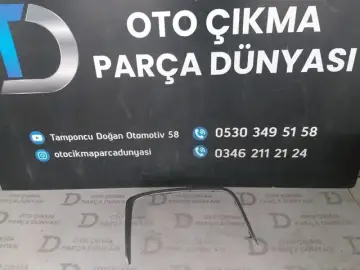 Toyota Corolla Sağ Sis Çerçevesi