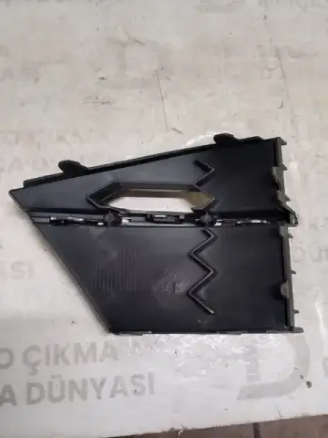 Skoda Superb Ön Tampon Sağ Alt Havalandırma Izgarası 2015-2020