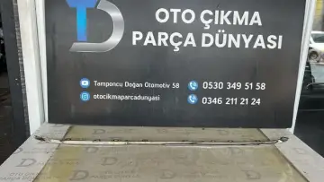 VW Passat B8 Ön Tampon Alt Orta Izgara Çıtası Nikelajlı 14-19 Yeni
