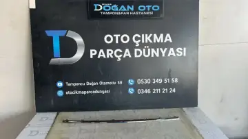 Volkswagen Passat B7 Ön Panjur Çıtası 2010-2014 Yeni Sıfır
