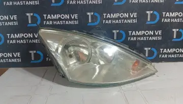 Ford Focus 1 Sağ Far (02-05)